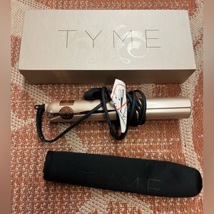 Tyme iron with box and cover